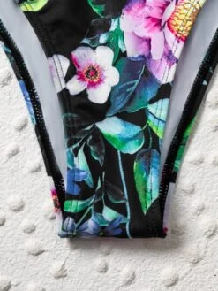 Leaf & Floral One Piece Swimsuit With Mesh Kimono -Shein Clothing Store 16048952820ae5f29cd86eb2b3f166e351af562515 thumbnail 405x552