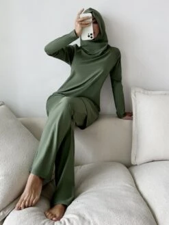 Floral Hooded Full Cover Burkini Swimsuit -Shein Clothing Store 16407489640422808e564706f11fcb843276b4240d thumbnail 405x552