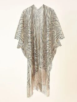 Zebra Striped Fringe Hem Kimono -Shein Clothing Store 1675145214e14a91b8d0dd7e60575ff06c192d46d7 thumbnail 405x552