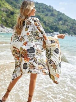SHEIN VCAY Tropical Print Batwing Sleeve Kimono
