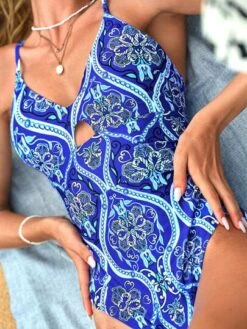 EMERY ROSE Allover Print Cut Out One Piece Swimsuit -Shein Clothing Store 1683185234f931e0294759953e48d0a49802007254 thumbnail 405x552