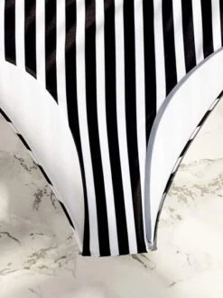 Striped Bandeau Bikini Swimsuit -Shein Clothing Store 1690523407e4a7281036afee4d8d8965b916e804d1 thumbnail 405x552