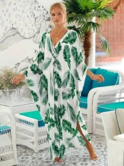 Tropical Print Batwing Sleeve Split Thigh Cover Up -Shein Clothing Store 1692322668d7862c5d7ca8458776b7444083c416a5 thumbnail 405x552